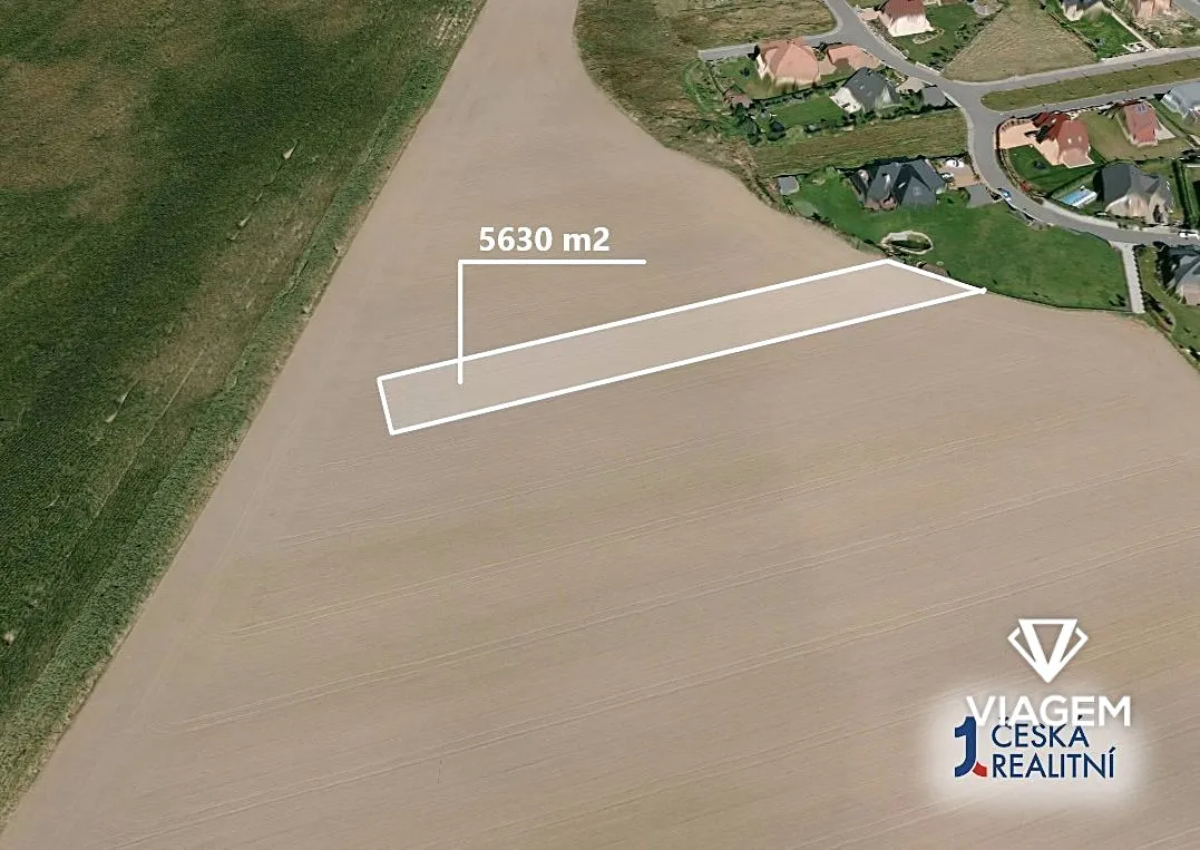 Prodej pole 5630 m²